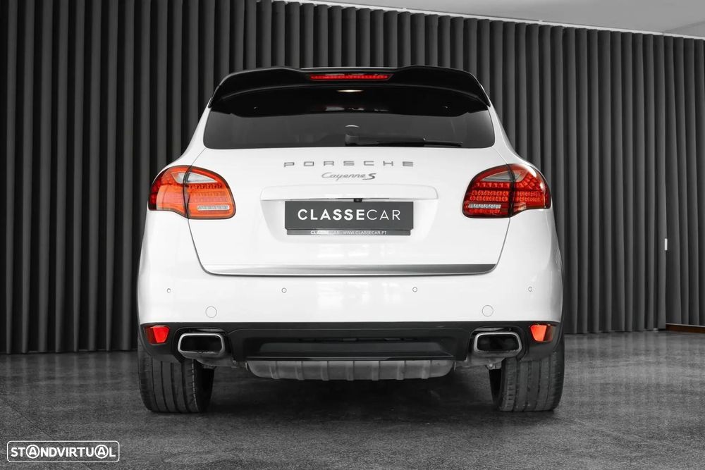 Porsche Cayenne S - 6