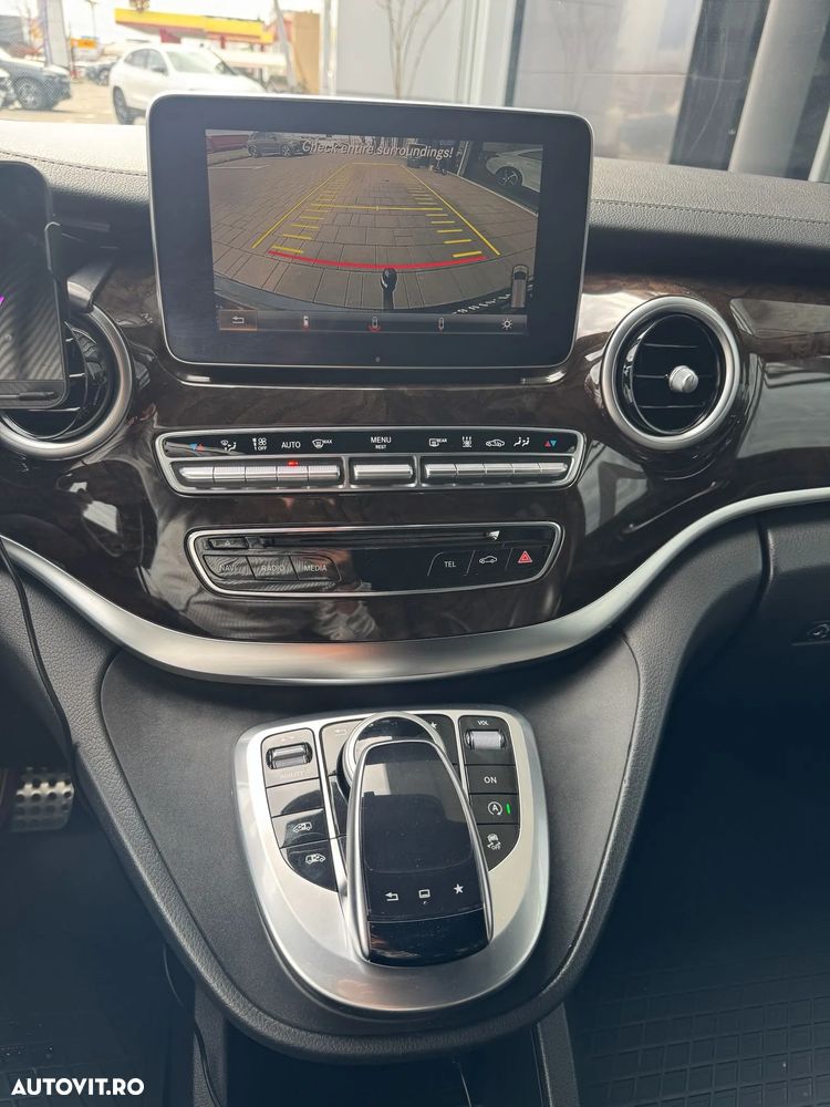 Mercedes-Benz V - 10