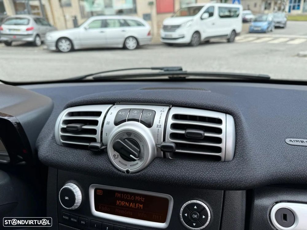 Smart ForTwo Coupé 1.0 mhd Pure 61 Softouch - 14