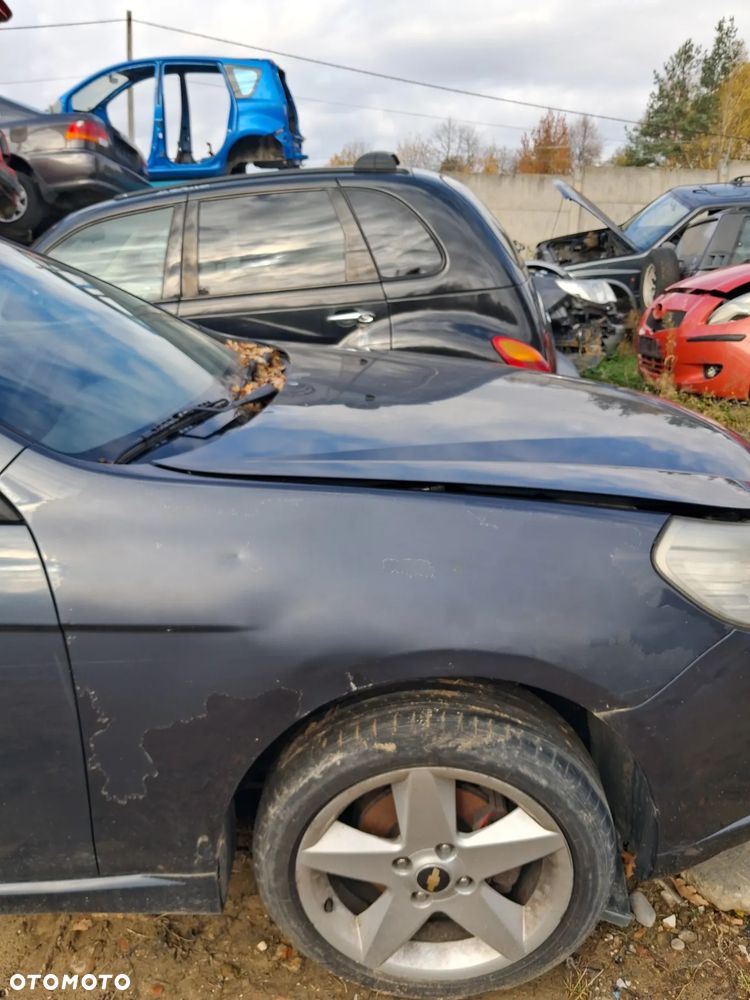 Chevrolet Epica blotnik prawy 88U - 1