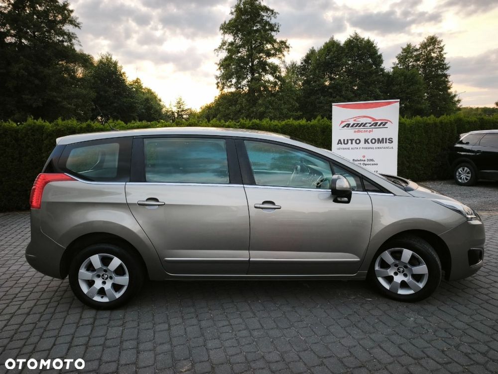Peugeot 5008 - 5