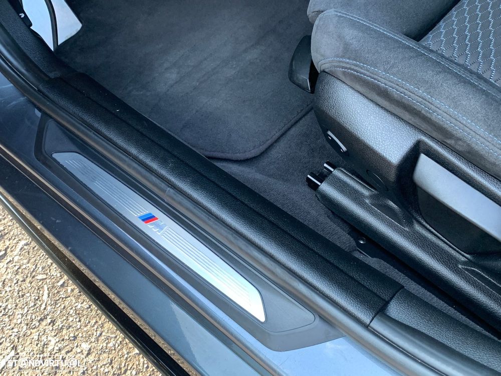 BMW 320 d Pack M - 12