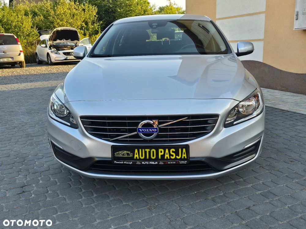 Volvo V60 D4 Momentum - 3