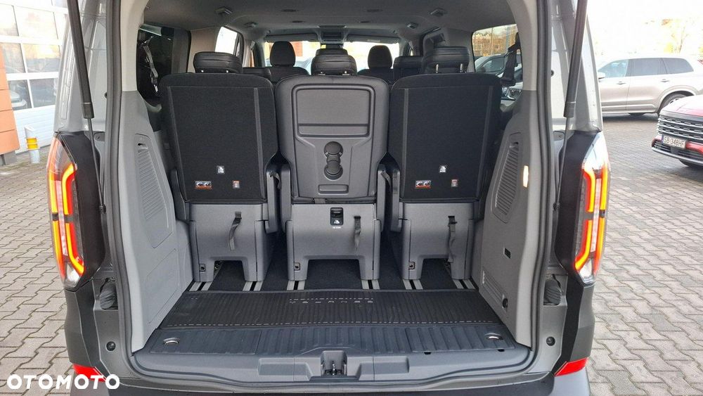Ford Tourneo Custom - 8