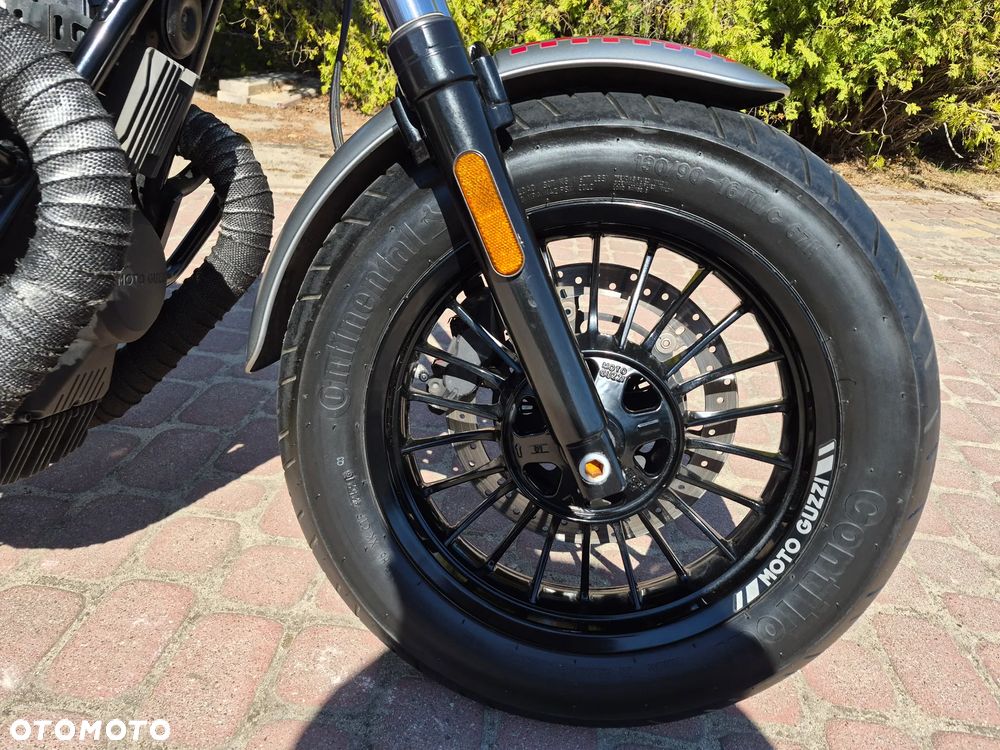 Moto Guzzi V9 - 14