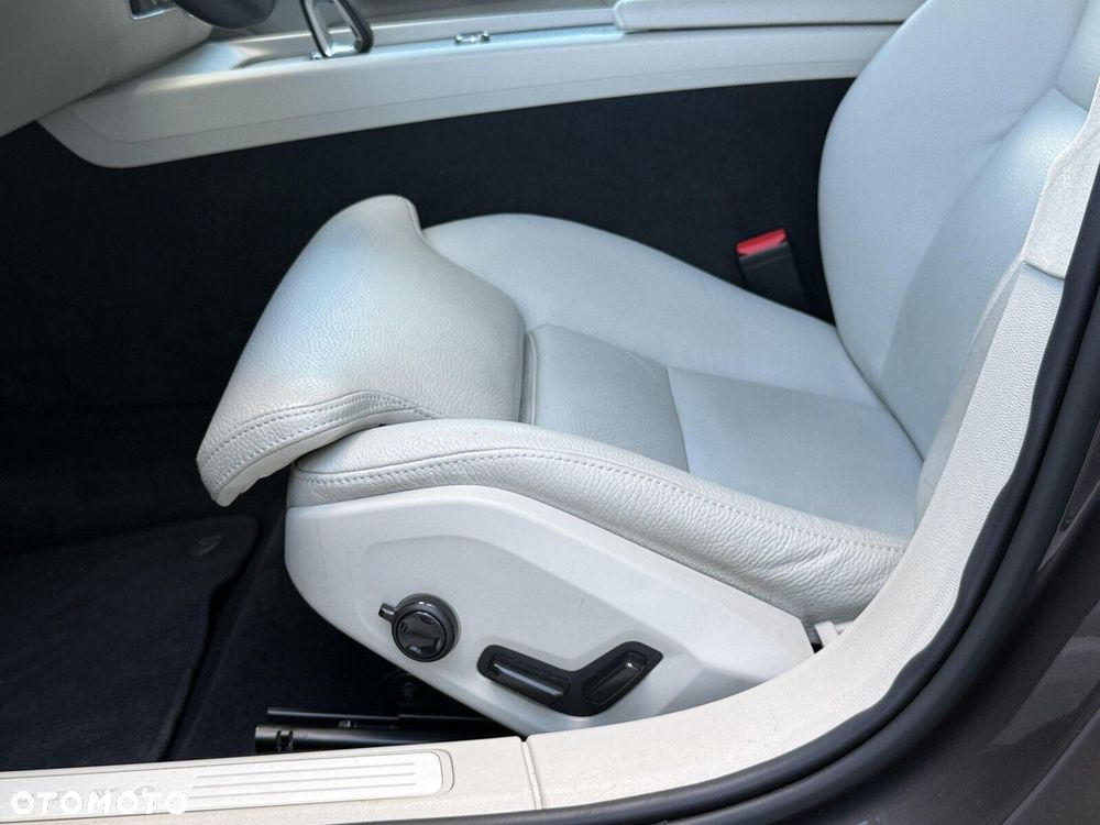 Volvo V60 B4 B Plus Bright - 13