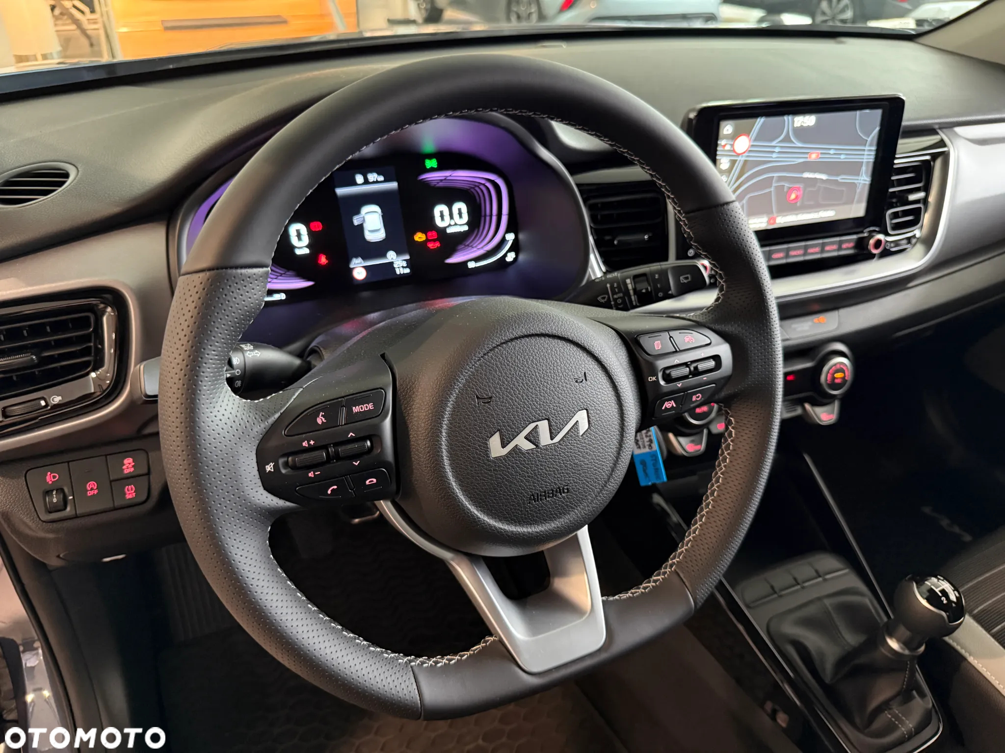 Kia Stonic 1.2 L - 8