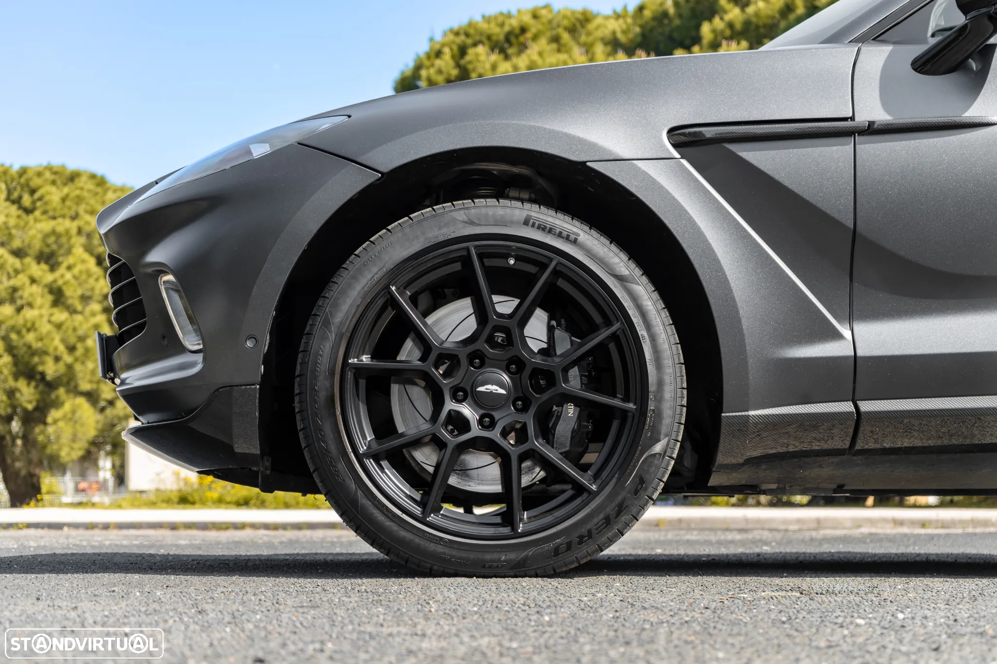 Aston Martin DBX Standard - 7