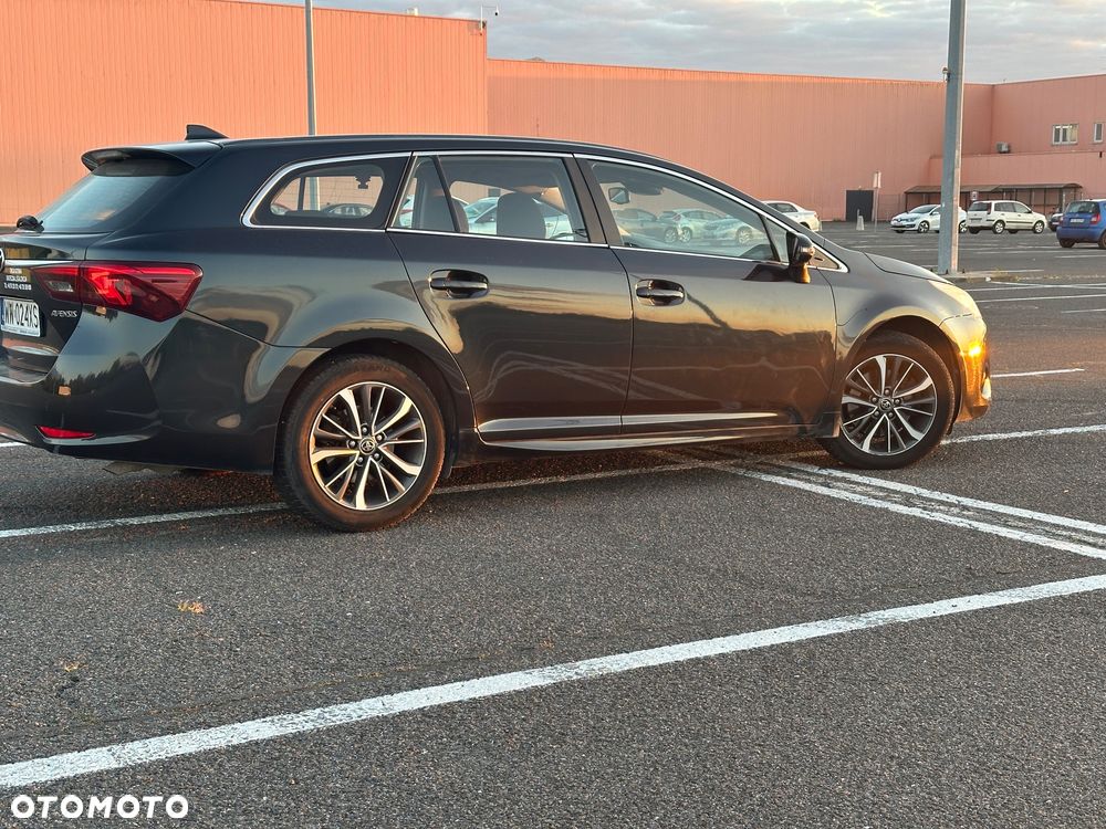 Toyota Avensis 2.0 D-4D Active Business - 2