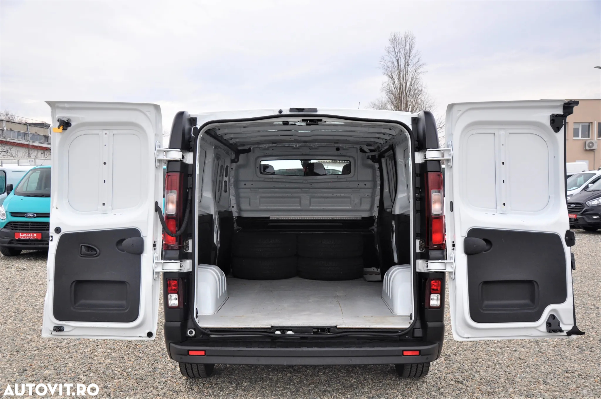 Opel Vivaro Furgon Maxi - 7