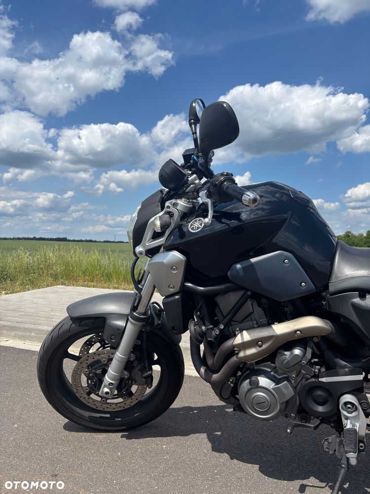 Yamaha MT - 6