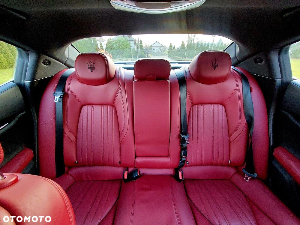 Maserati Ghibli GranSport - 22