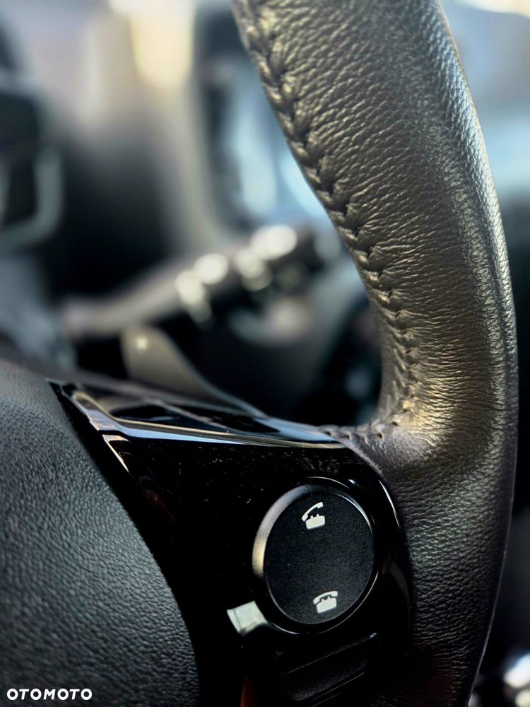 Toyota Aygo x.shift x-play connect - 20