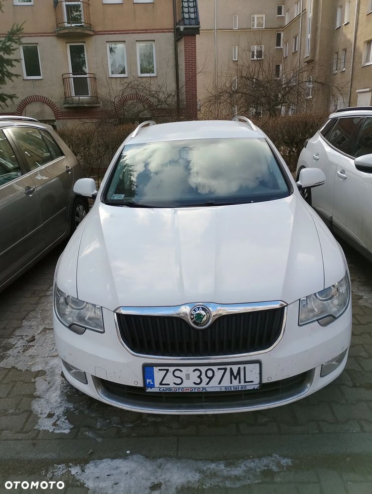 Skoda Superb 2.0 TDI Ambition DSG - 5