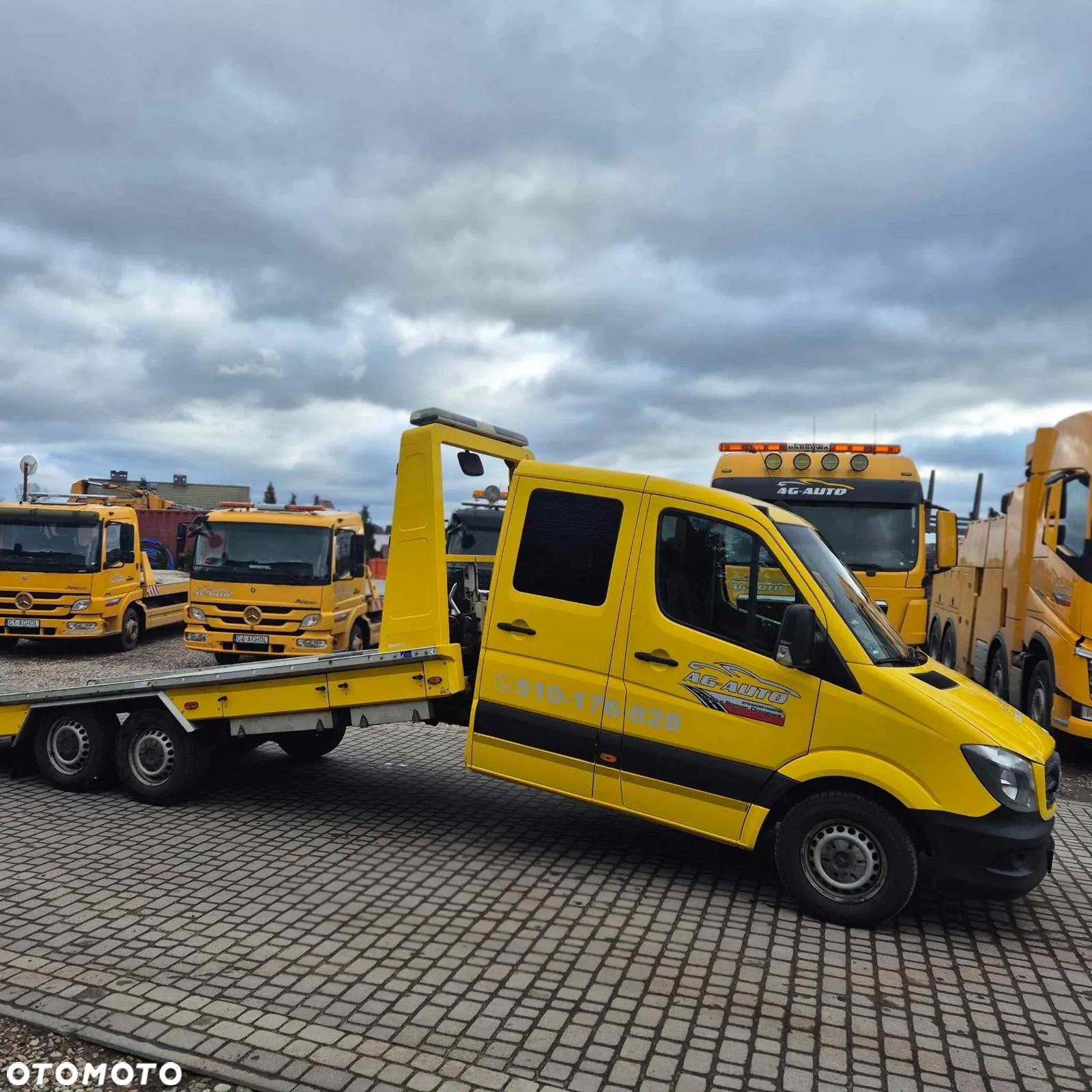 Mercedes-Benz Sprinter - 1