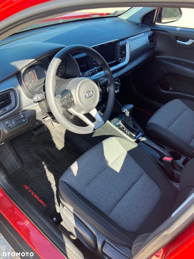 Kia Stonic - 8