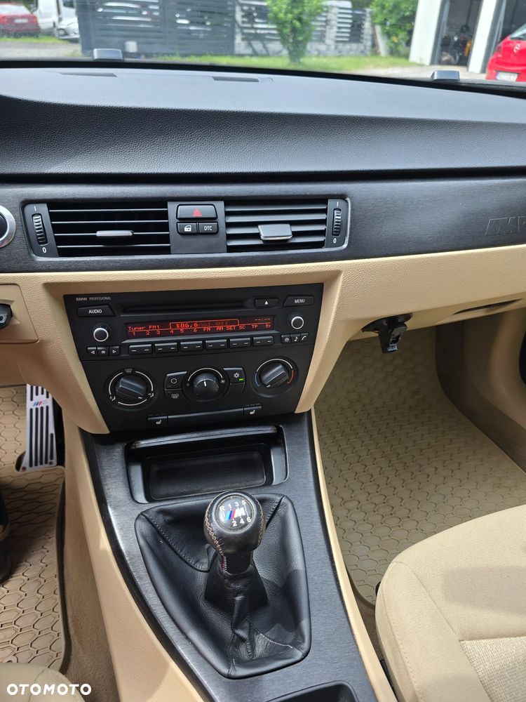 BMW Seria 3 325i - 8
