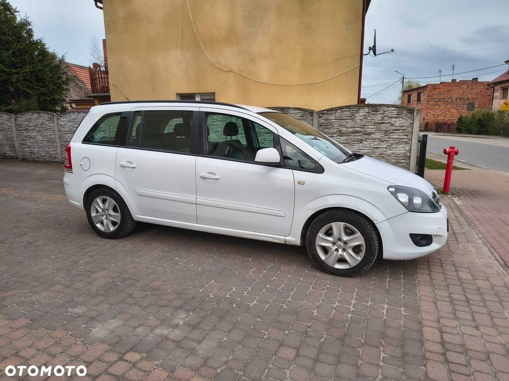 Opel Zafira - 3