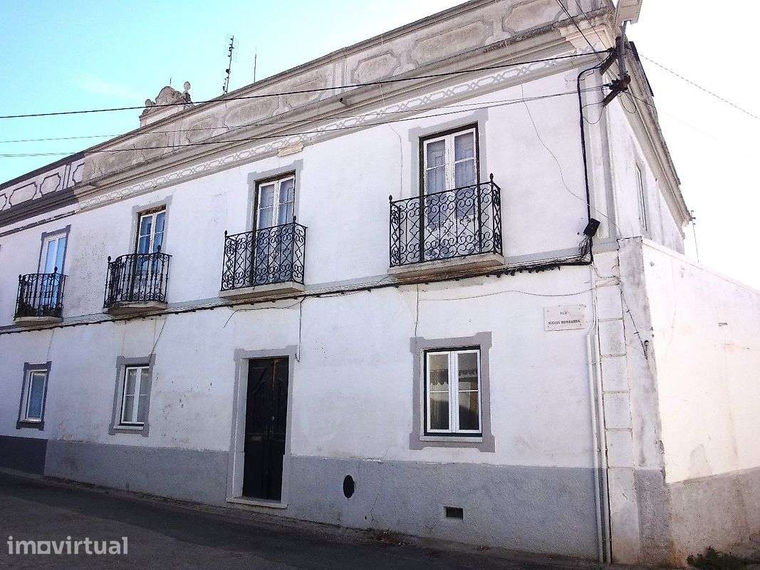 Moradia T4 para venda - Grande imagem: 2/5