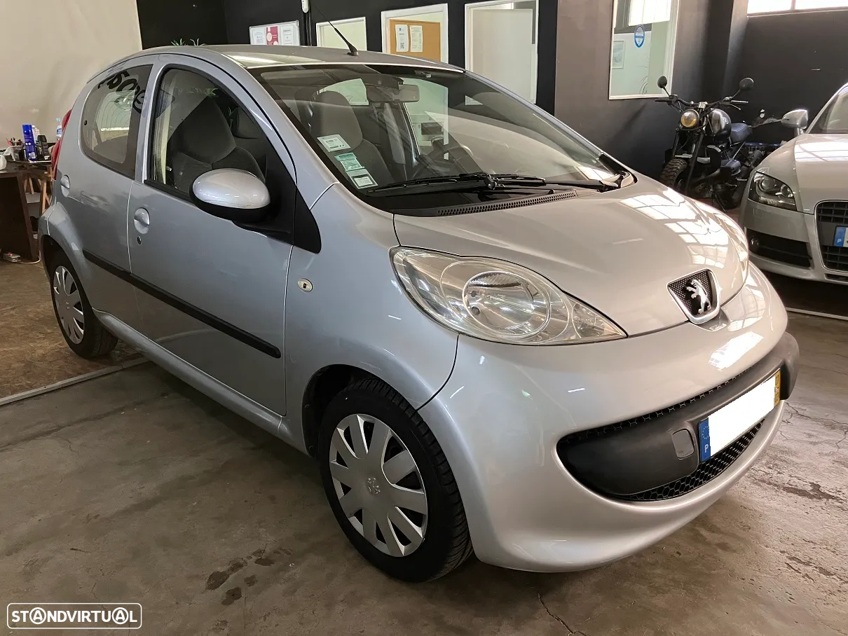 Peugeot 107 1.0 Trendy - 4