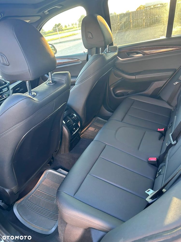 BMW X3 xDrive30i GPF Advantage sport - 20
