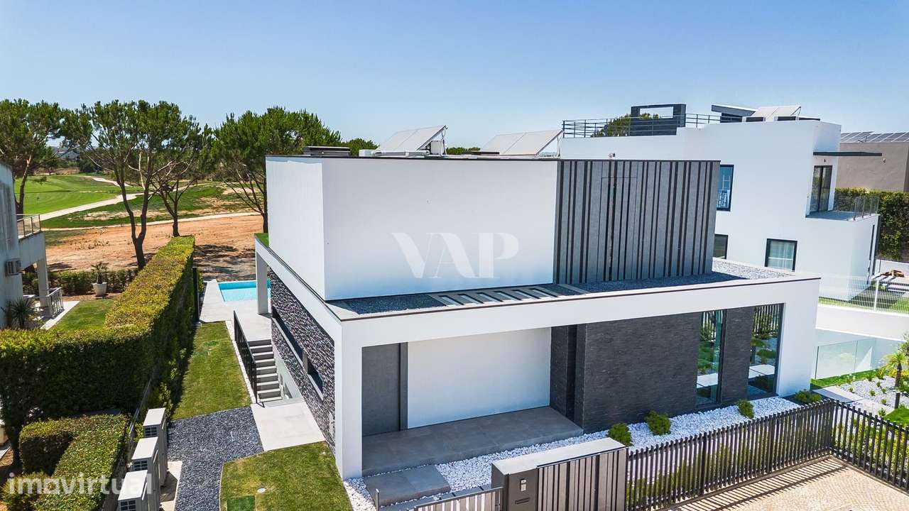 Moradia Contemporânea 5 Quartos Frente Golfe, Vilamoura - Grande imagem: 4/46