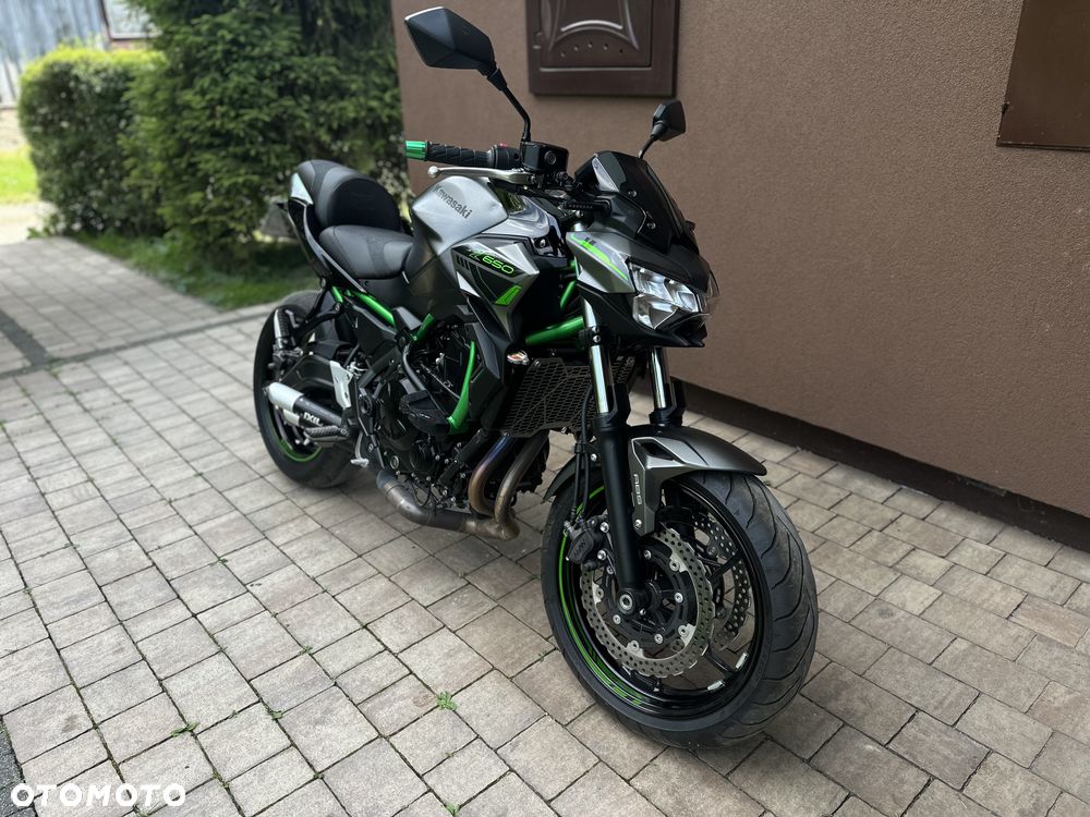 Kawasaki Z 650 - 24