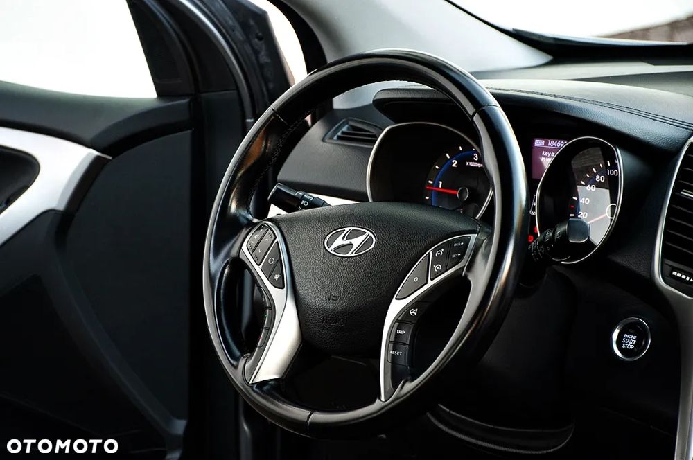 Hyundai i30 1.6 CRDi Premium - 25