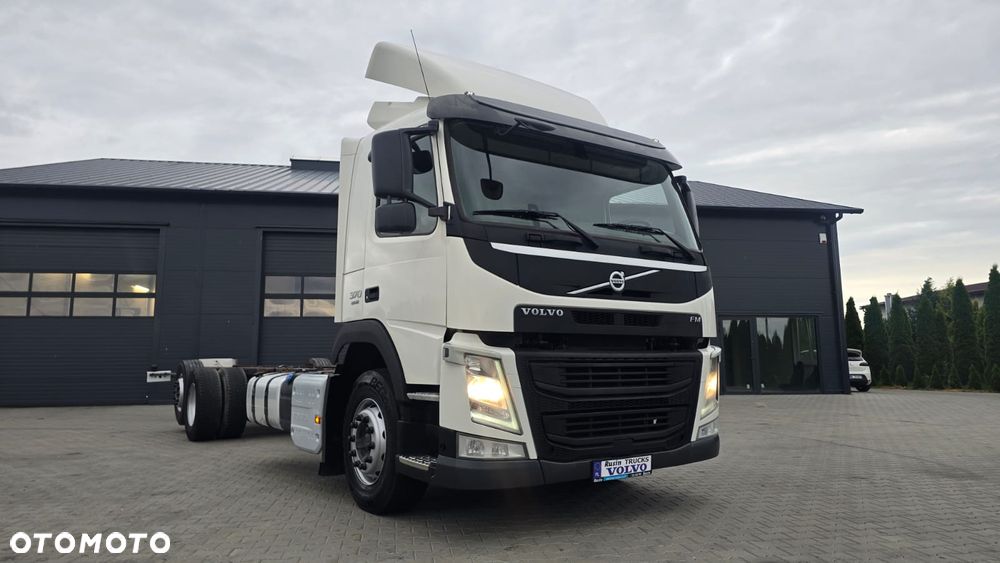 Volvo FM 370 6x2 rama do zabudowy, beczka asenizacyjna mleko laweta full air oś skrętna niski przebieg! - 23