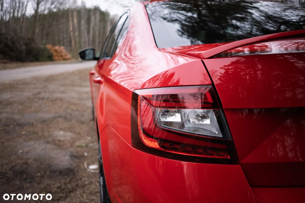 Skoda Octavia 2.0 TSI RS Challenge 245 DSG - 10