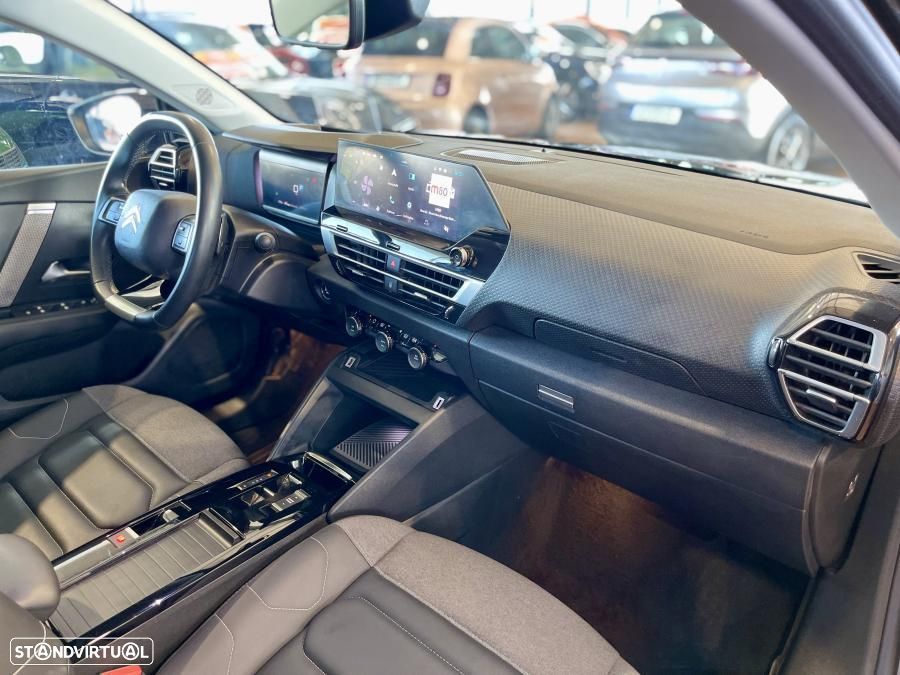 Citroën C4 X 1.2 PureTech Shine EAT8 - 30