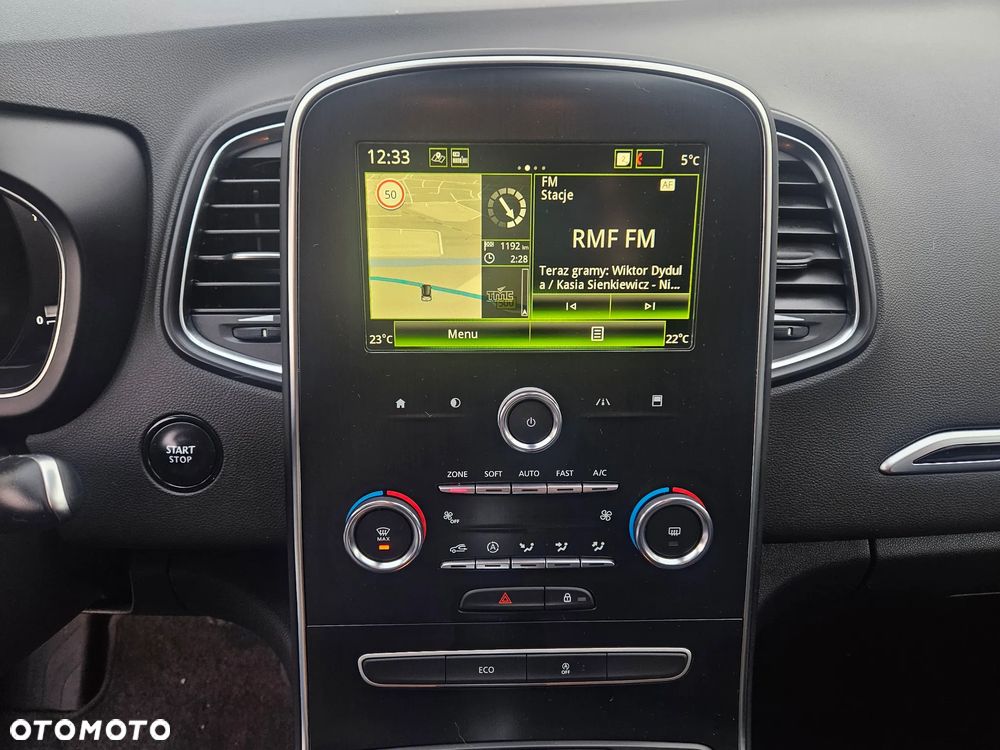 Renault Grand Scenic - 11