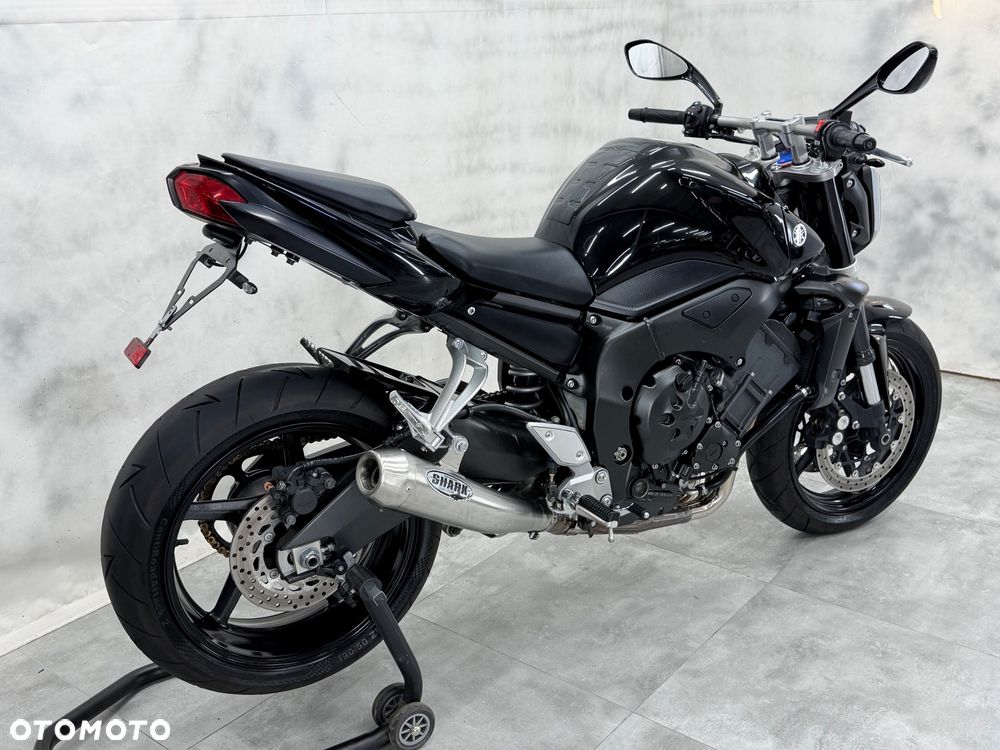 Yamaha FZ - 13