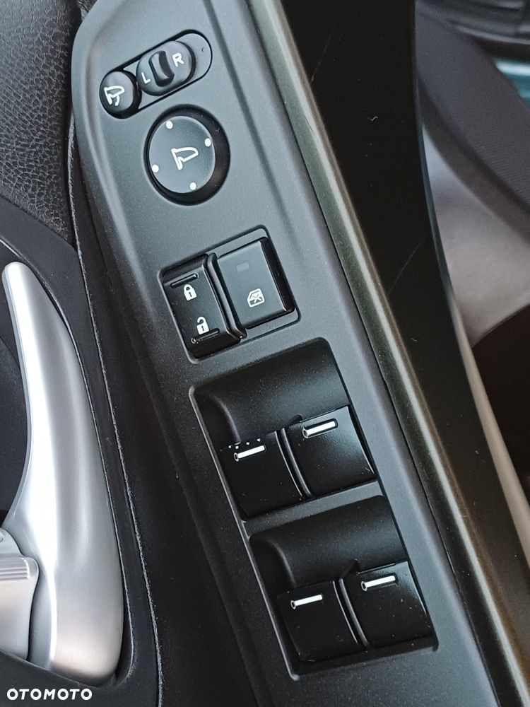 Honda Civic 1.6 i-DTEC Lifestyle Black Edition - 18