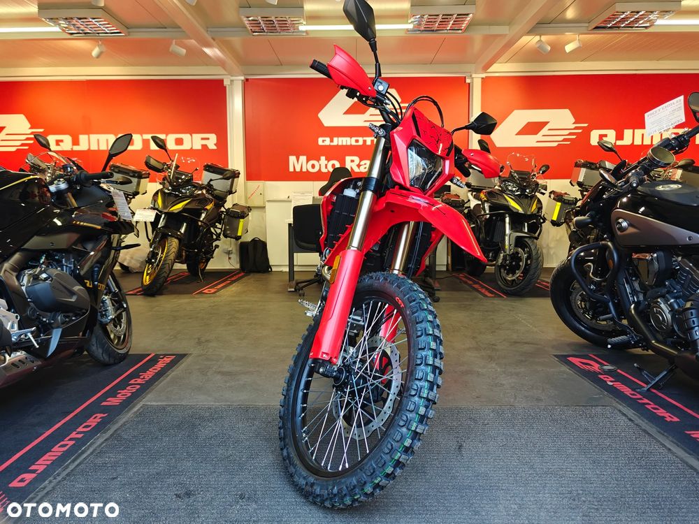 QJMOTOR COV 125X - 11