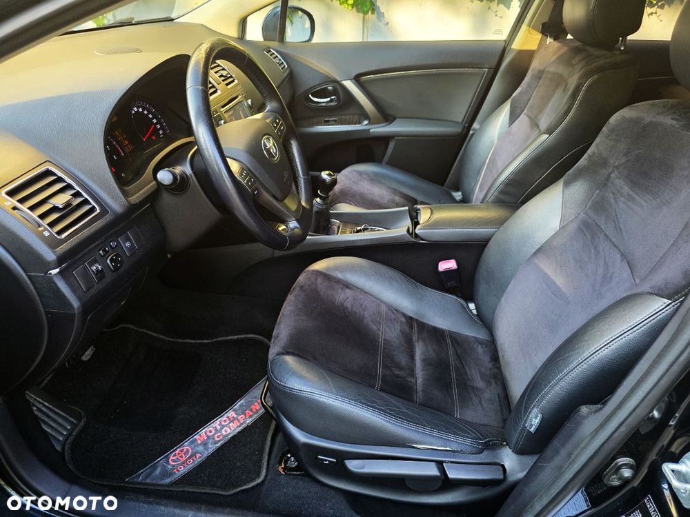Toyota Avensis 1.8 Sol plus NAVI - 9