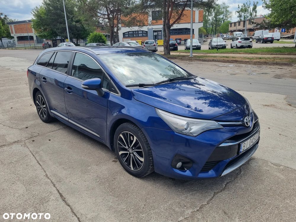 Toyota Avensis 2.0 D-4D Prestige - 3