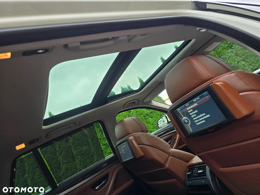 BMW Seria 5 525d Sport-Aut Luxury Line - 20