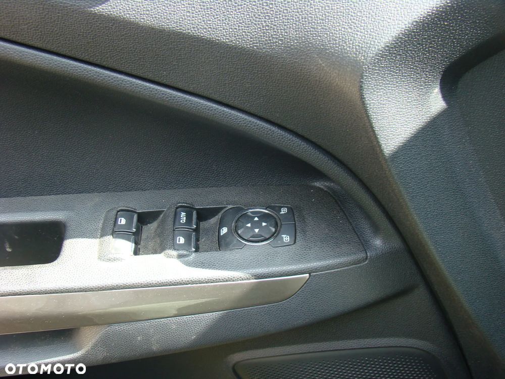 Ford EcoSport - 24