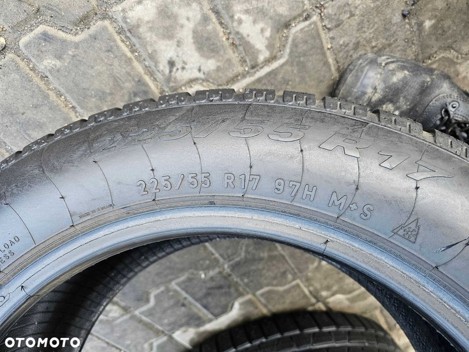 Zima Pirelli 225/55 R17 6mm - 5