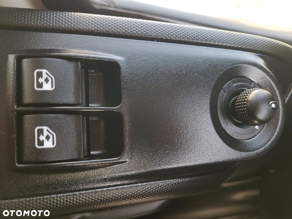 Iveco DAILY KONTENER NISKOPODŁOGOWY 4,43x2,23x2,42 SKLEP KAMPER FOODTRUCK BAR KLIMA KONIOWÓZ - 9