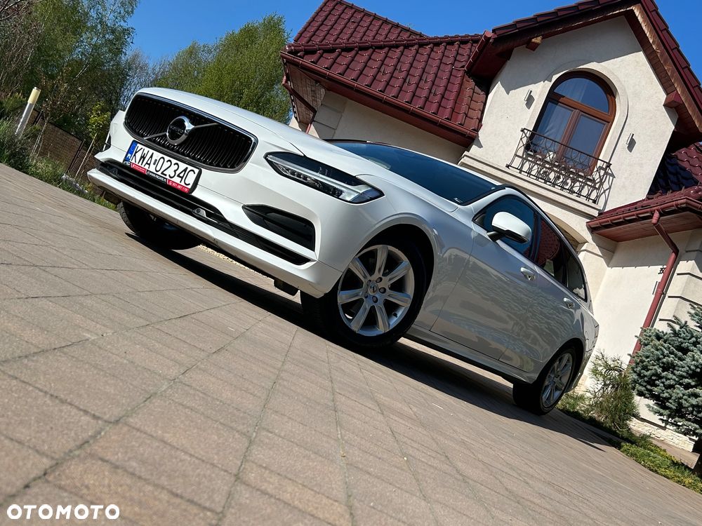 Volvo V90 D3 Momentum Pro - 23