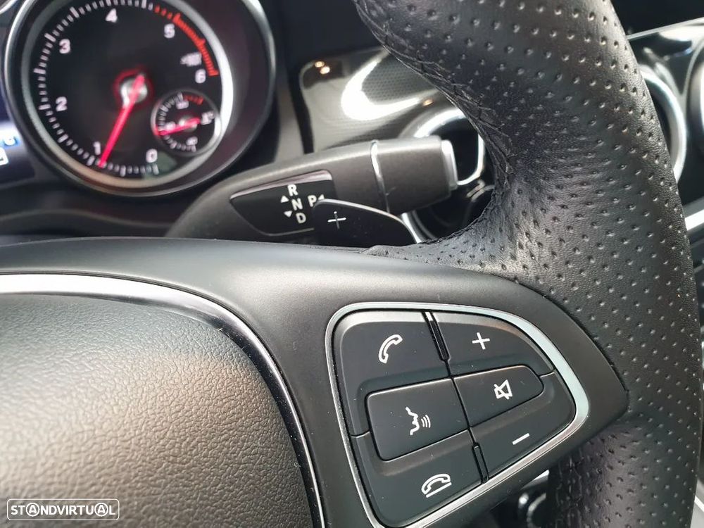 Mercedes-Benz CLA 180 - 11