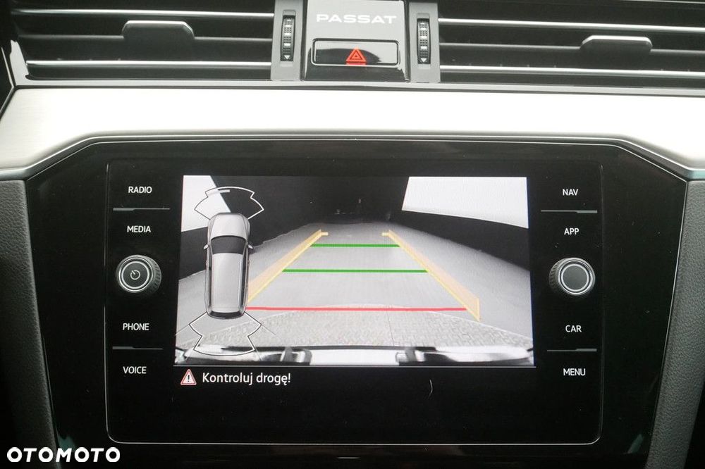 Volkswagen Passat Variant 2.0 TSI Elegance DSG - 21