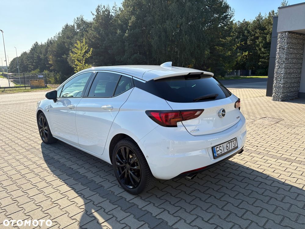 Opel Astra 2018 photo 2