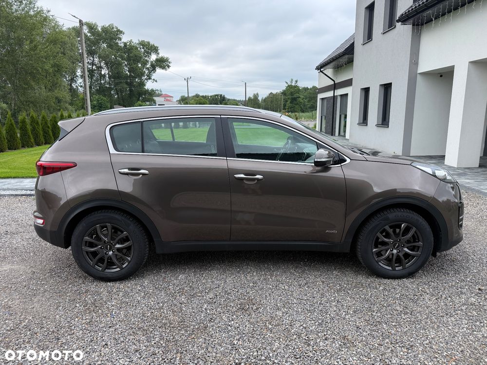 Kia Sportage 2.0 CRDI AWD Fifa World Cup Edition - 11