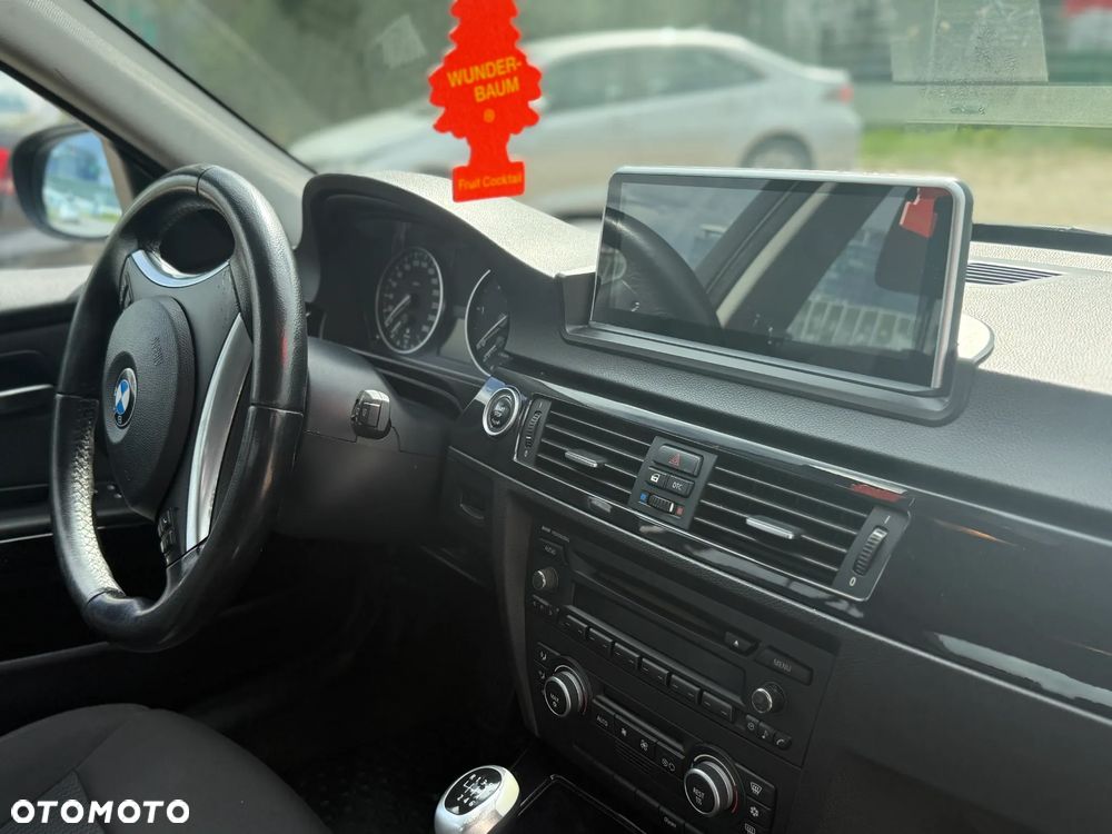 BMW Seria 3 - 18
