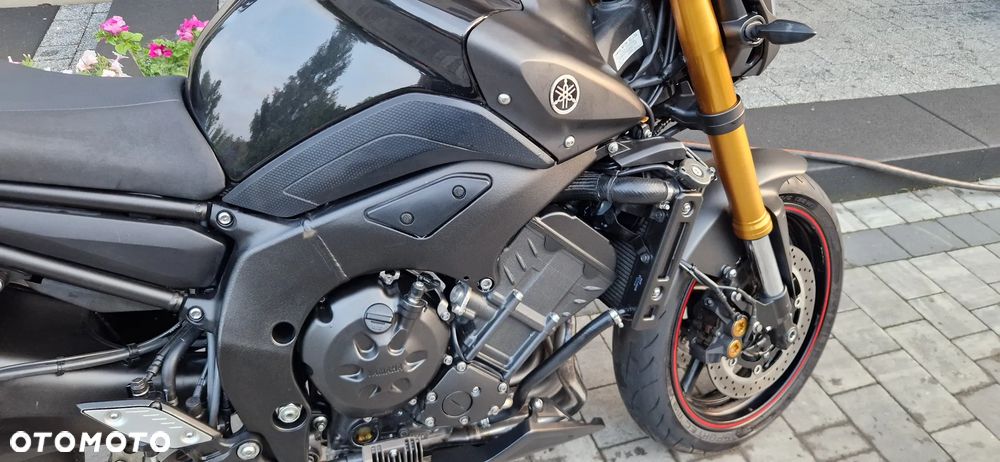 Yamaha FZ8 - 6