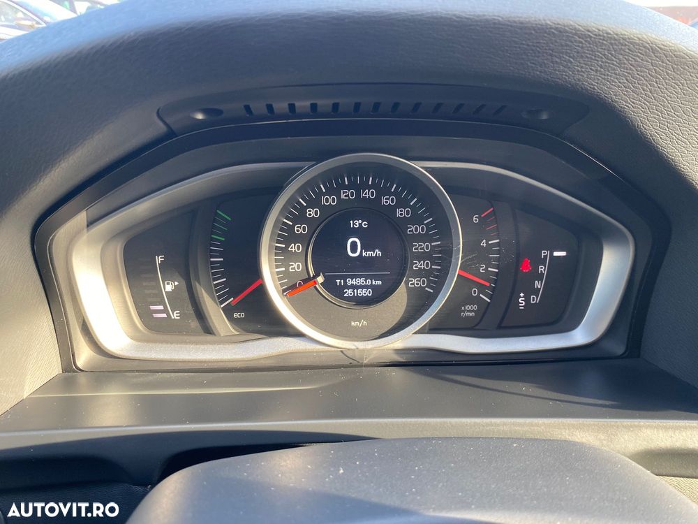 Volvo V60 D3 Kinetic - 20