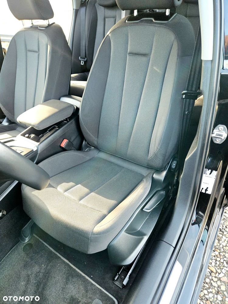 Audi A4 Avant 2.0 TDI S tronic - 28